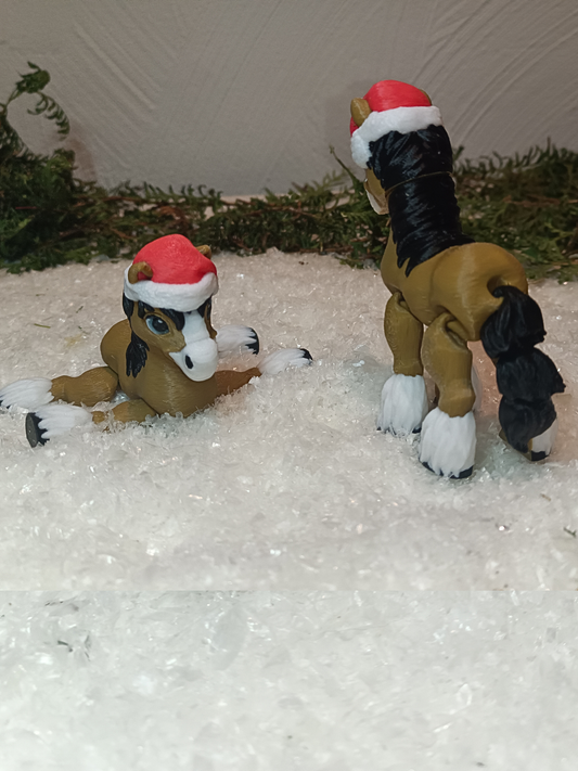 Flexi horse with Christmas hat made of PLA by ToonzFactory