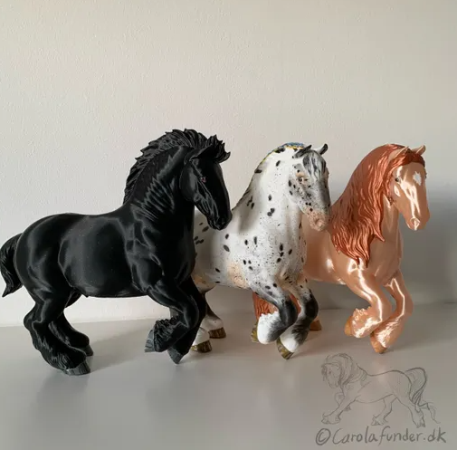 Étalon Draft Horse "Bruce" de Carola Funder en impression 3D / Disponible en 3 versions de crinière