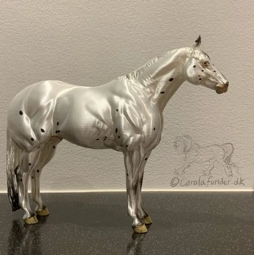 Quarter Horse "Big Sparkle" with short mane by Carola Funder as a model horse
