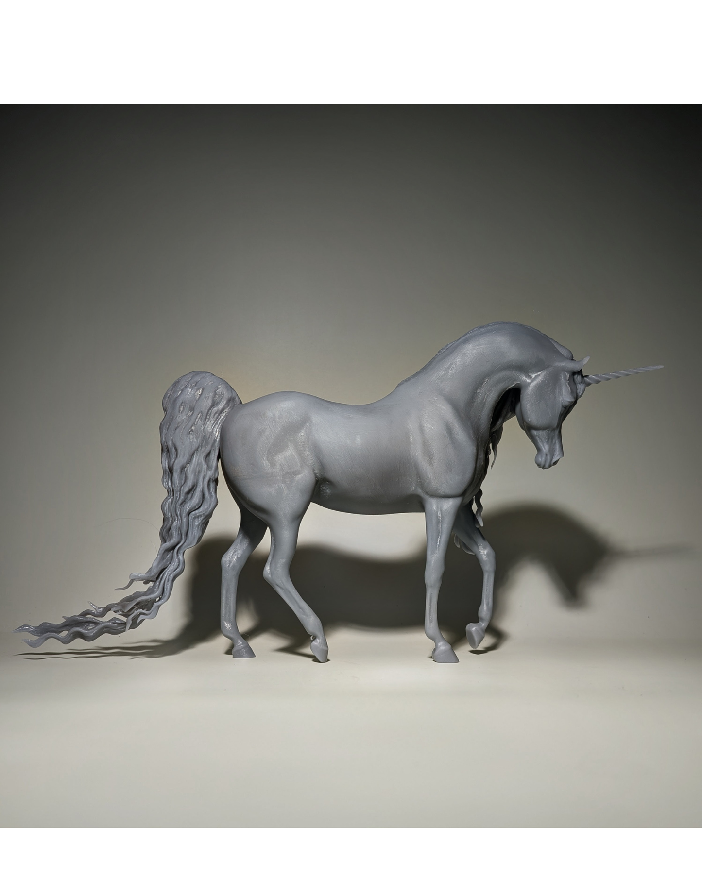 Einhorn Serafina von Aislinn Brender Ford / In Zusammenarbeit