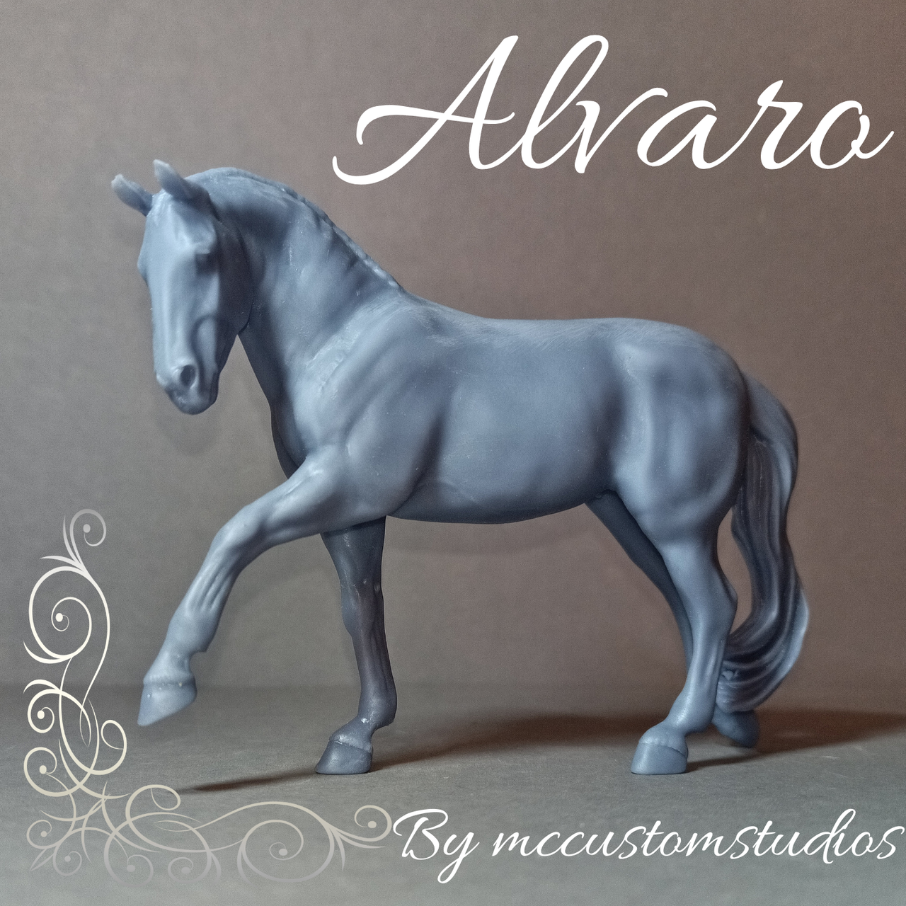 Alvaro in Dressurpose von mccustomstudio / In Zusammenarbeit mit mccustomstudio