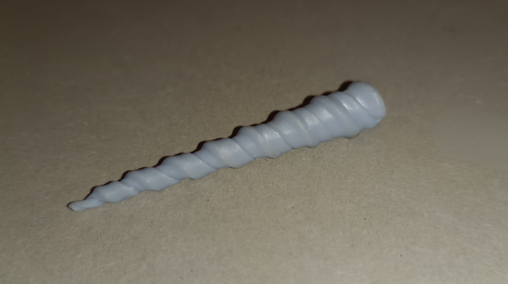 Corne de licorne imprimée en 3D avec aimant