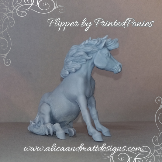 Sitzendes Pony "Flipper" von Printed Ponies als 3D Druck