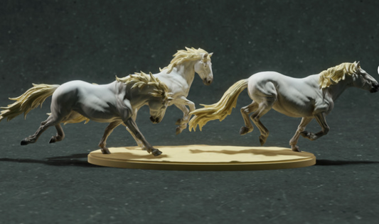 Troupeau de chevaux camarguais en course par Animal den miniatures