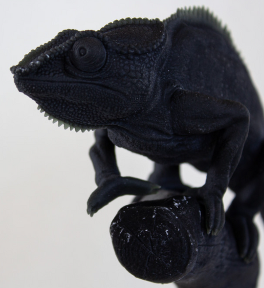 Caméléon sur une branche par Animal den miniatures