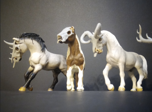 Skull masks for model horses / Exclusively available from us