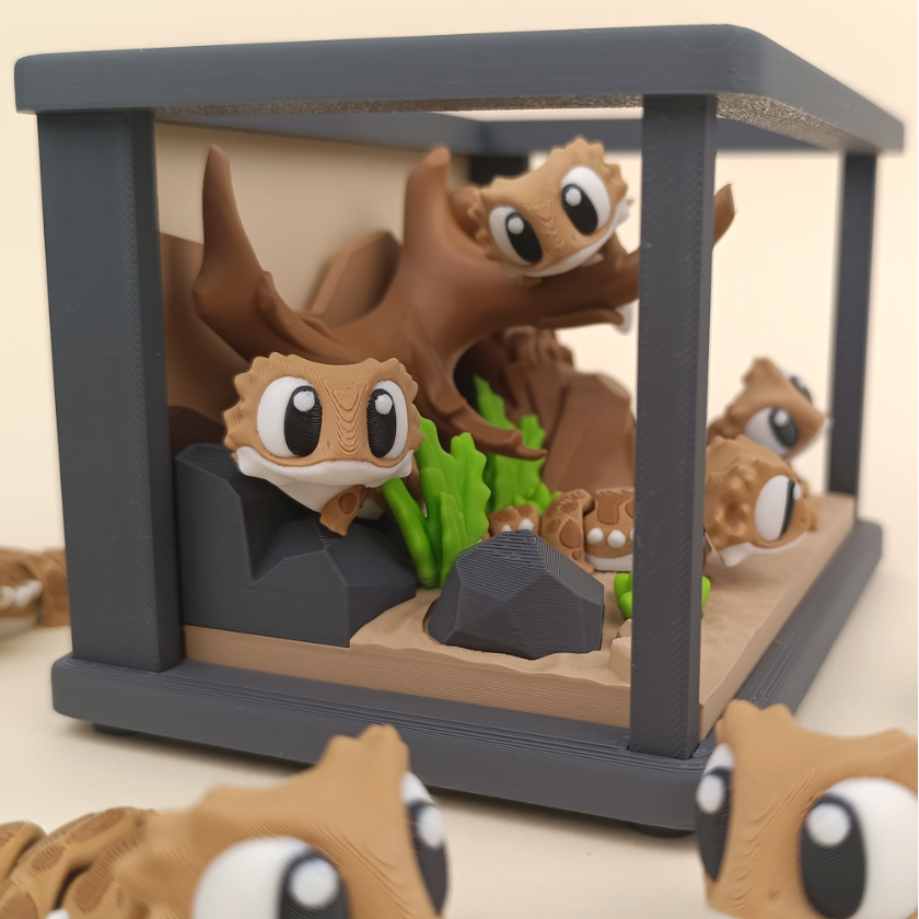 Flexi Geckos mit Zubehör von GOB3D / bunter FDM Druck